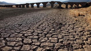 Dunyo katta sur'at bilan chuchuk suv zahiralaridan ayrilmoqda – tadqiqot