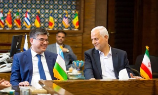 Самарқанд ва Исфаҳон ҳамкориро вусъат медиҳанд