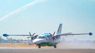Авиакомпания «Uzbekistan Airways» получила второй самолет LET L-410