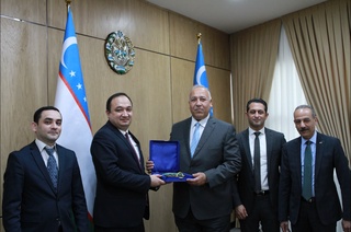 Мисрнинг “Air Cairo” авиакомпанияси билан мунтазам авиарейслар сонини ошириш борасида музокаралар ўтказилди