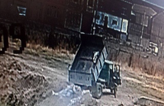 Чиқинди ташлаган автотранспорт воситаси мусодара этилмоқда