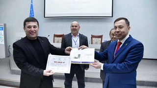 В городе Навои начал свою работу Республиканский медиафорум