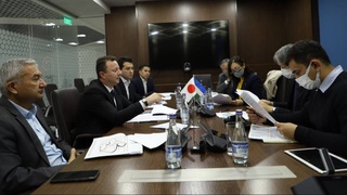 Таҷрибаи Ҷопон дар соҳаи манбаъҳои барқароршавандаи энергия омӯхта мешавад