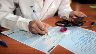 “Tez yordam” shifokori mehnatga layoqatsizlik varaqasini berishi mumkinmi?