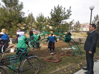 Фарғона вилояти ҳокими озодалик посбонларига эҳтиром кўрсатди