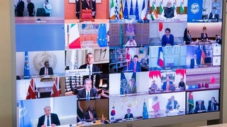 ЮНИСЕФ: беднейшие страны мира тратят на погашение долга больше, чем на социальную защиту