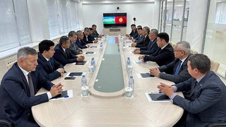 Ӯзбекистон ва Қирғизистон ҳуҷҷатҳои демаркатсияи марзро тасдиқ карданд