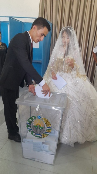 Тўйимиз Президент сайлови кунга тўғри келганидан хурсандмиз