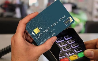 Будет определен порядок использования банковских карт при проведении контрольной закупки