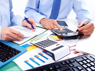 В Узбекистане с 1 мая работодателям начнут возмещать суммы социального налога за работников до 25 лет