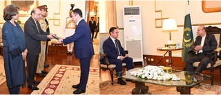 Новый посол Узбекистана вручил верительные грамоты Президенту Пакистана