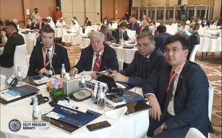 Члены Сената участвуют в крупном мероприятии в Дохе