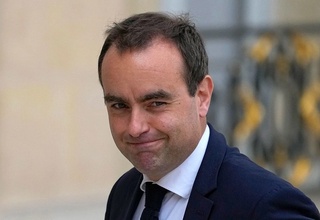 ВАО: Лекорну аз нав сарвазири Фаронса таъин шуд