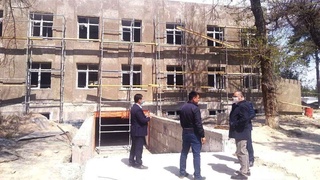 Вазир Самарқанд ёшлар технопарки биносининг қурилиш ишлари билан танишди