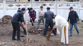 Fargʻona shahrida ijtimoiy himoyaga muhtoj nuroniy onaxonlar holidan xabar olindi