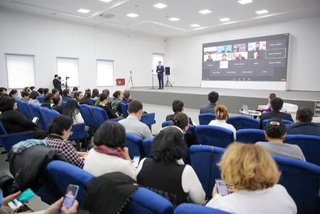 Xalqaro anjuman global taʼlim tendensiyalariga bagʻishlandi