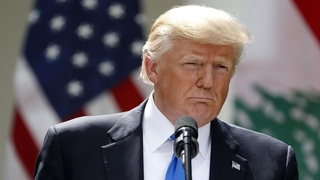 Трамп АҚШда 2 миллиондан ортиқ дозада коронавирус вакцинаси тайёрлигини айтди