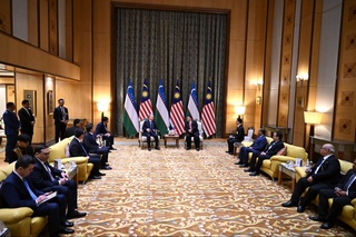 Өзбекстан Президенти Малайзияға келди