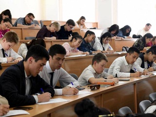 В Узбекистане начался прием заявлений о переводе учебы студентов вузов