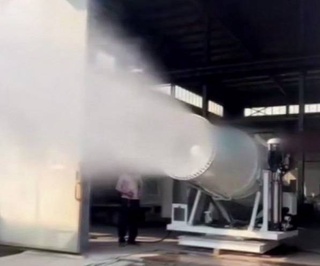 В Ташкенте проводят испытания устройства для распыления водяных микрочастиц