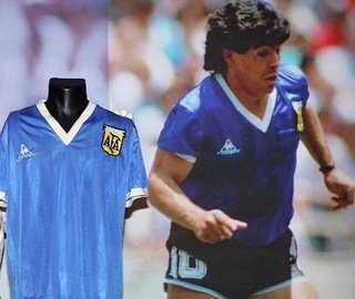 Марадонанинг футболкаси аукционда 8,5 миллион еврога сотилди