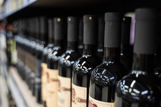 JSST dunyo mamlakatlarini tamaki va alkogol narxlarini oshirishga chaqirdi