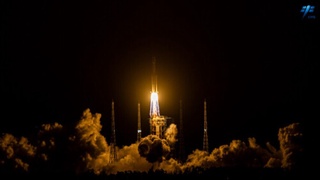 Хитой “Тяньчжоу-7” юк кемасини “Тяньгун” орбитал станциясига олиб чиқди