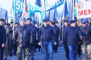 Термизда «Соғлом ҳаёт учун 5000 қадам» шиори остида пиёда юриш марафони бўлиб ўтди