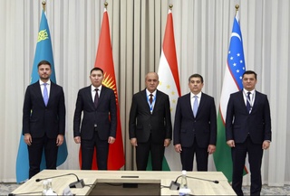 Within the framework of the forum, a dialogue was held between the heads of the apparatus of the parliaments of the Central Asian states