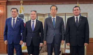 Владимир Норов бо Сарвазири Ҷумҳурии Корея мулоқот кард