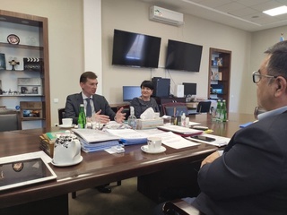 Россия ҳамкорлик фонди билан кадрлар тайёрлаш бўйича келишувга эришилди