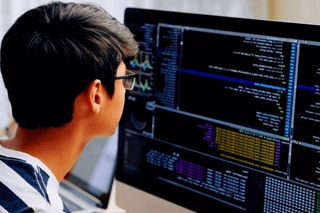 С 1 марта в Узбекистане внедряется программа «Два программиста из каждой махалли»