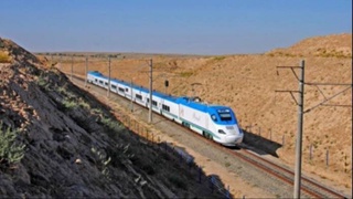 В Узбекистане из-за аномальной жары ограничили скорость поездов