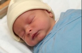 Фарзандли бўлдингизми? Эндиликда, қонунчиликка кўра, қандай ҳаракатларни амалга оширишнинг керак?