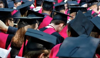 Дар ИМА ҳазорон раводиди донишҷӯён бекор карда шуданд