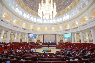 Majlisda qatnashmagan deputatlarning vakolatlari muddatidan ilgari tugatilishi mumkin