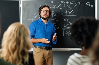 В Узбекистане вводится система непрерывного профессионального развития педагогов