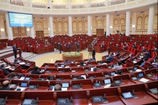 Депутатлар 2020 йил давлат дастурининг ижросини кўриб чиқди