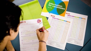 Молодым людям, набравшим высокие баллы в международных экзаменационных системах будут возмещены расходы