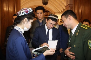 “Мендирман ўшал...” китоби тақдим қилинди