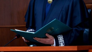 Pora bilan qoʻlga tushgan sobiq sudya 10,5 yilga qamaldi