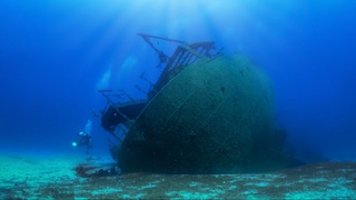 XVI asrda halokatga uchragan kemadan Min davriga oid chinnilar topildi