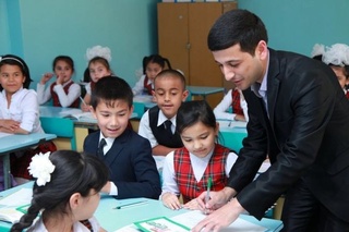 Oʻz fanidan xalqaro yoki milliy sertifikatga ega boʻladigan oʻqituvchilarga 50 foizgacha ustama olish imkoniyati paydo boʻladi