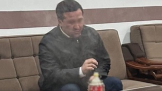 Андижон шаҳар бандлик бўлими бошлиғи ўз хонасида психотроп модда истеъмол қилгани маълум бўлди