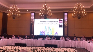 Деловые женщины активны во всем