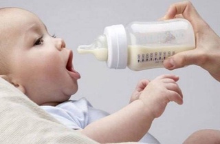 Children born to HIV-infected mothers are provided with free powdered milk formulas