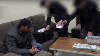 Взятка в особо крупном размере: в Ташкентской области возбуждено уголовное дело