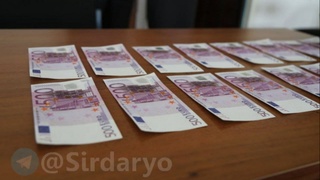 Сирдарёдаги тижорат банкларидан бирида йирик миқдордаги қалбаки ЕВРО аниқланди