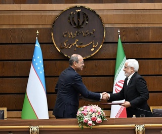 Ӯзбекистон ва Эрон муомилоти молро ба ду миллиард доллар расонданианд