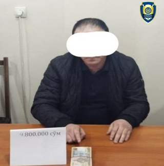 Tadbirkordan 900 AQSH dollari pora talab qilgan muhandis ushlandi